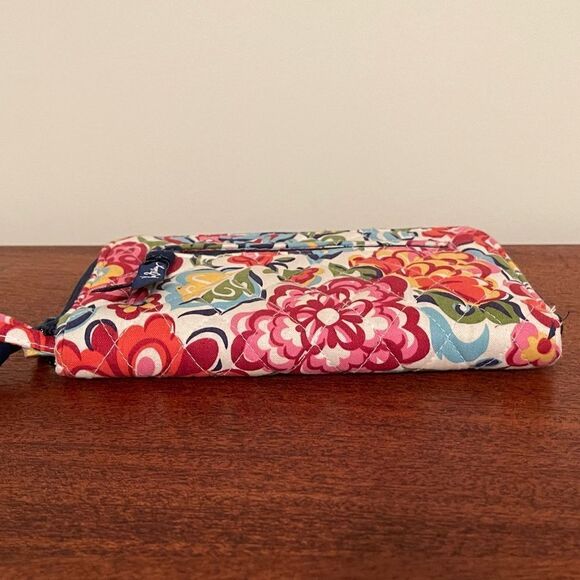 Vera Bradley Zip Around Wallet Hope Garden NWOT - Picture 9 of 9